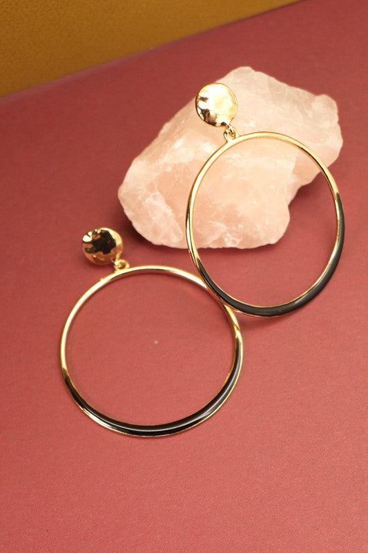 STATEMENT COLOR HOOP EARRINGS