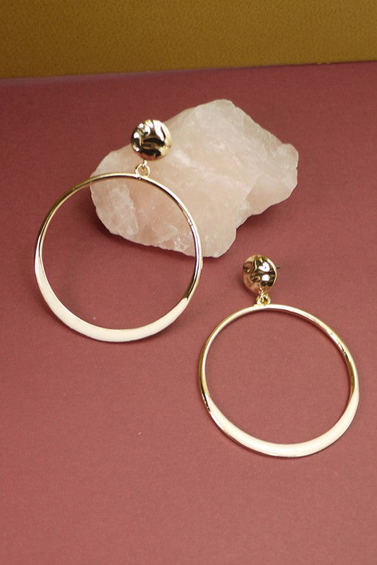 STATEMENT COLOR HOOP EARRINGS