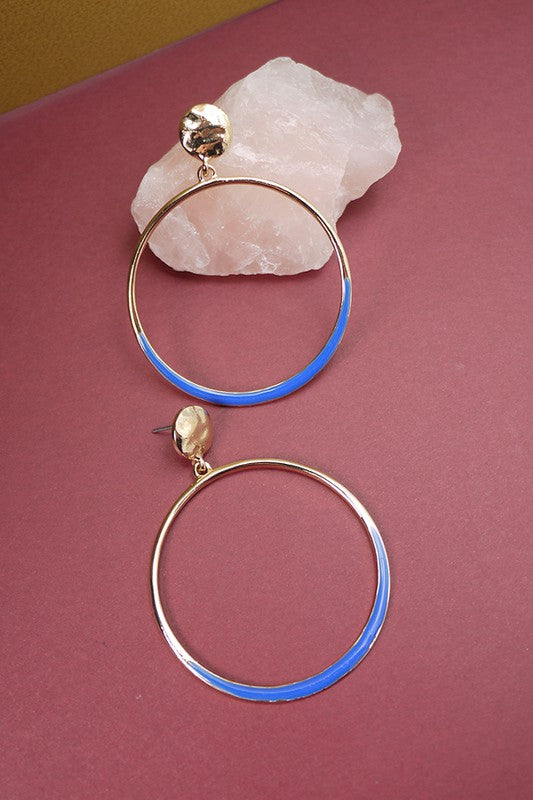 STATEMENT COLOR HOOP EARRINGS