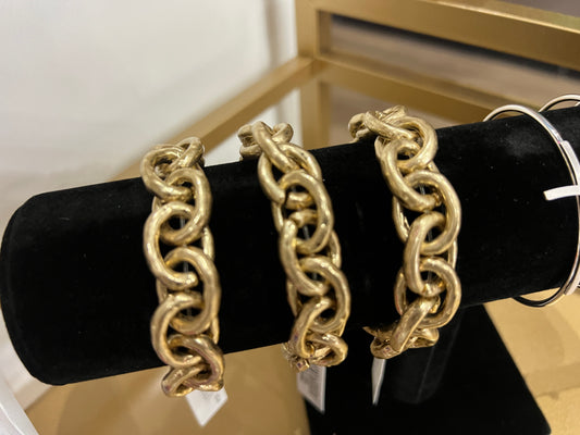 Gold chain bracelet