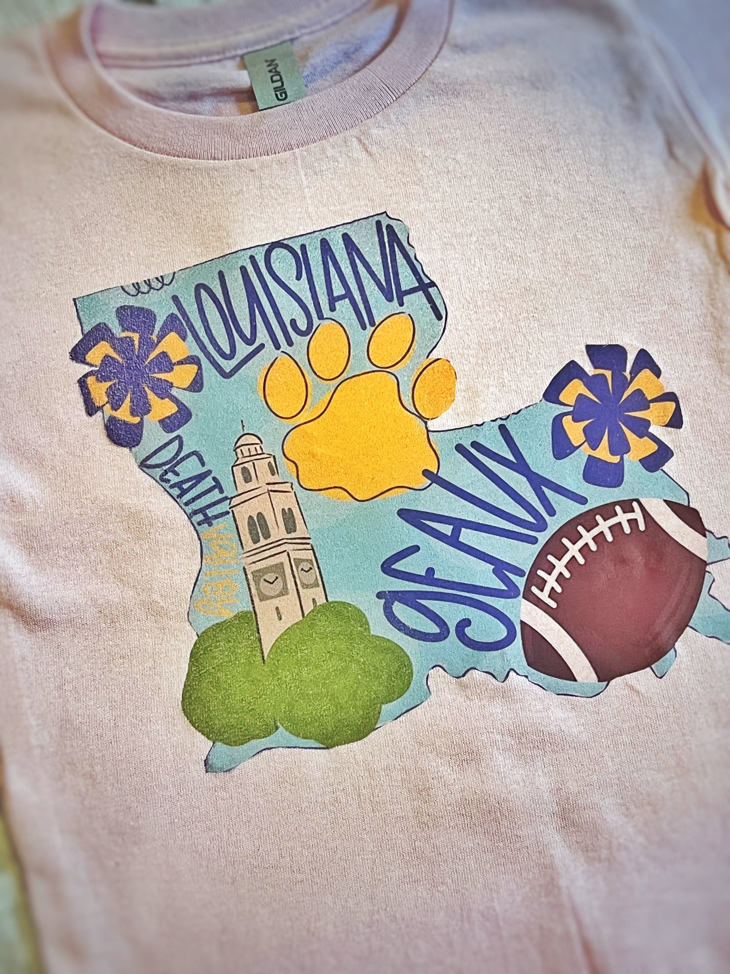 Pink Louisiana state Tee